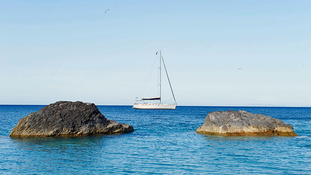 blauwasser_segeln_charter_griechenland_noerdliche_sporaden_lalaria_ankern