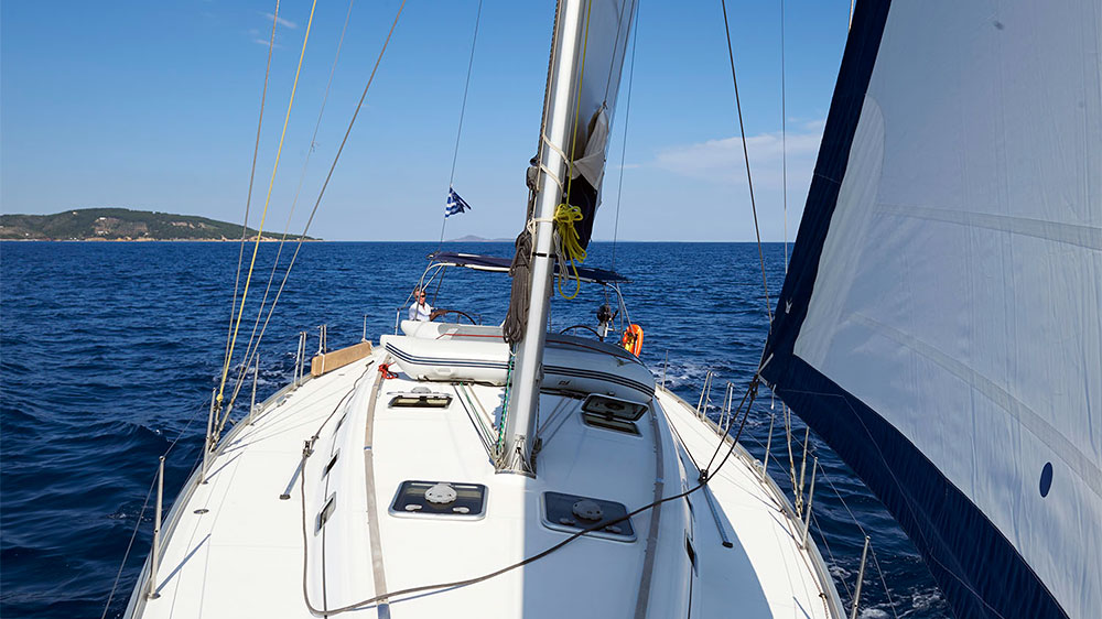 blauwasser_segeln_charter_griechenland_noerdliche_sporaden_segelimpression