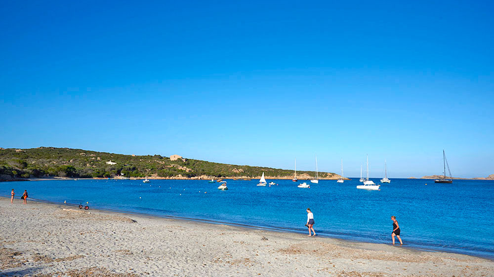 blauwasser_segeln_charter_sardinien_bucht_santa_maria