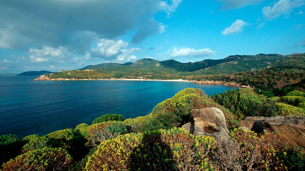 blauwasser_segeln_charter_sardinien_sueden_bucht_bei_porto_teulada
