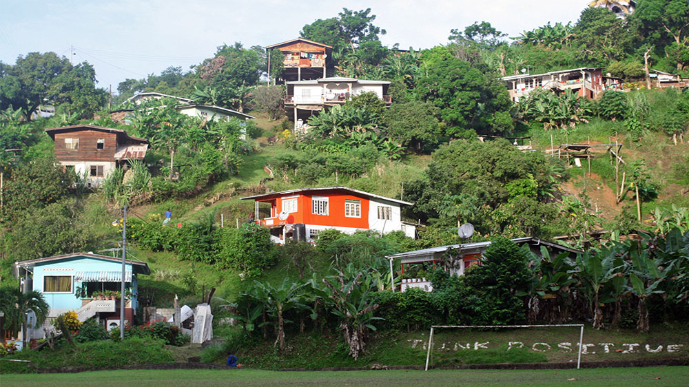 blauwasser_segeln_karibik_tobago_castara_dorf