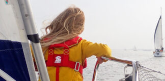Tipps zum sicheren Segeln mit Kindern an Bord