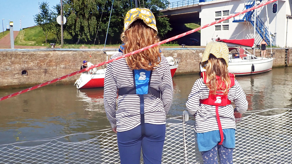 blauwasser_segeln_kinder_sicherheit_yacht_reelingsnetz