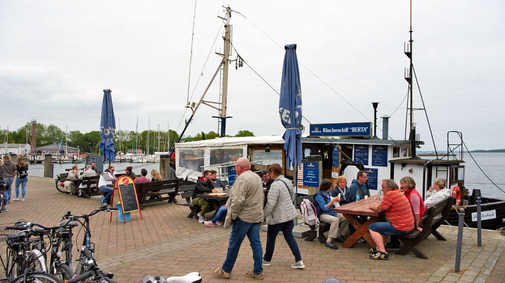 blauwasser_segeln_rund_ruegen_tipps_lauterbach_hafen