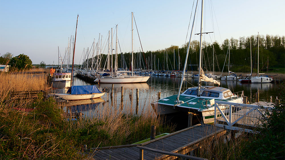 blauwasser_segeln_rund_ruegen_tipps_seedorf_stege