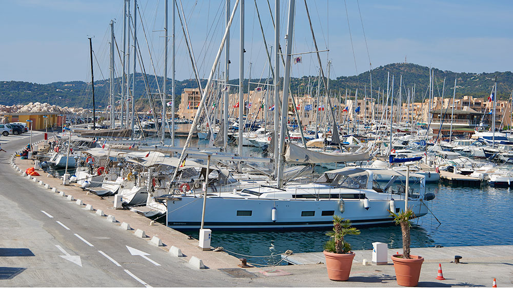 blauwasser_suedfrankreich_cote_dazur_calanque_charter