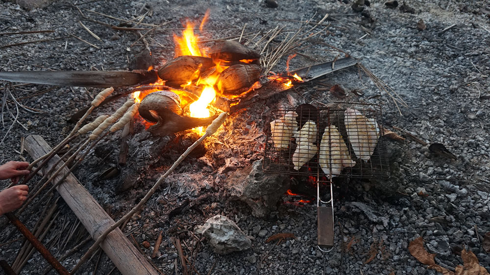 blauwasser_suedsee_tuamotu_archipel_bbq