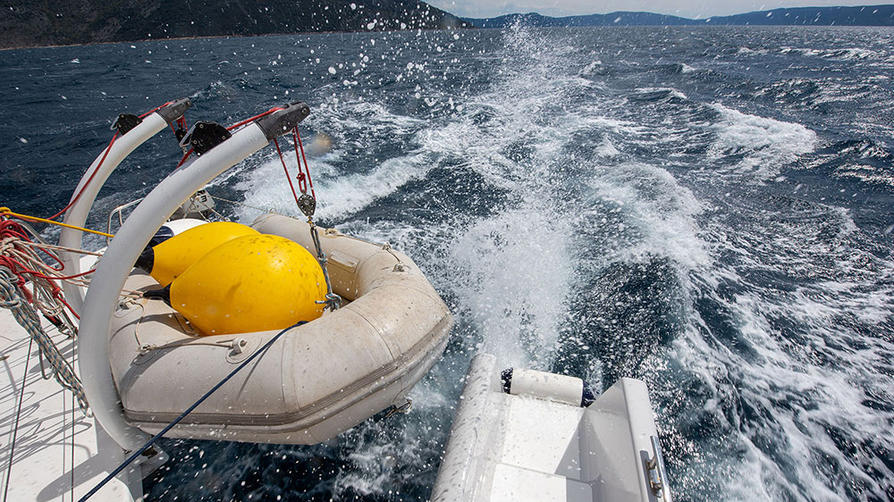 blauwasser_trimaran_neel_test_fahrbericht_charter_kielwasser