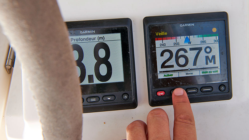 blauwasser_uebernahme_checkliste_charteryacht_autopilot