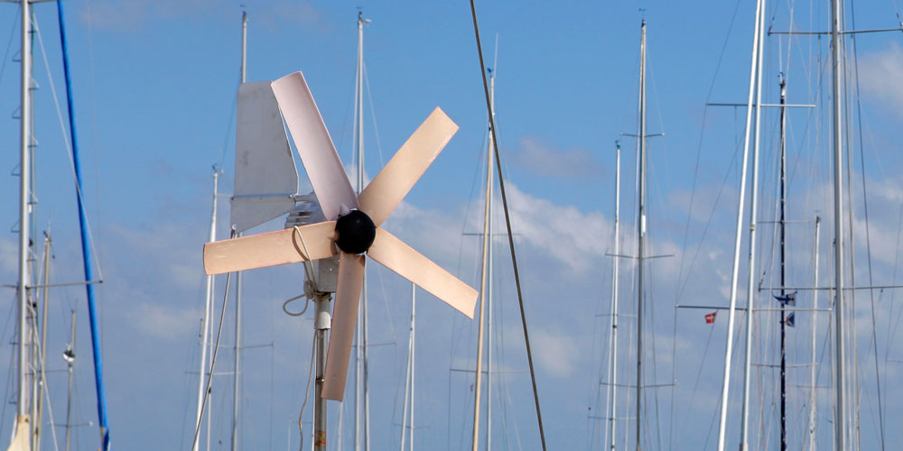 blauwasser_windgenerator_features_angebunden