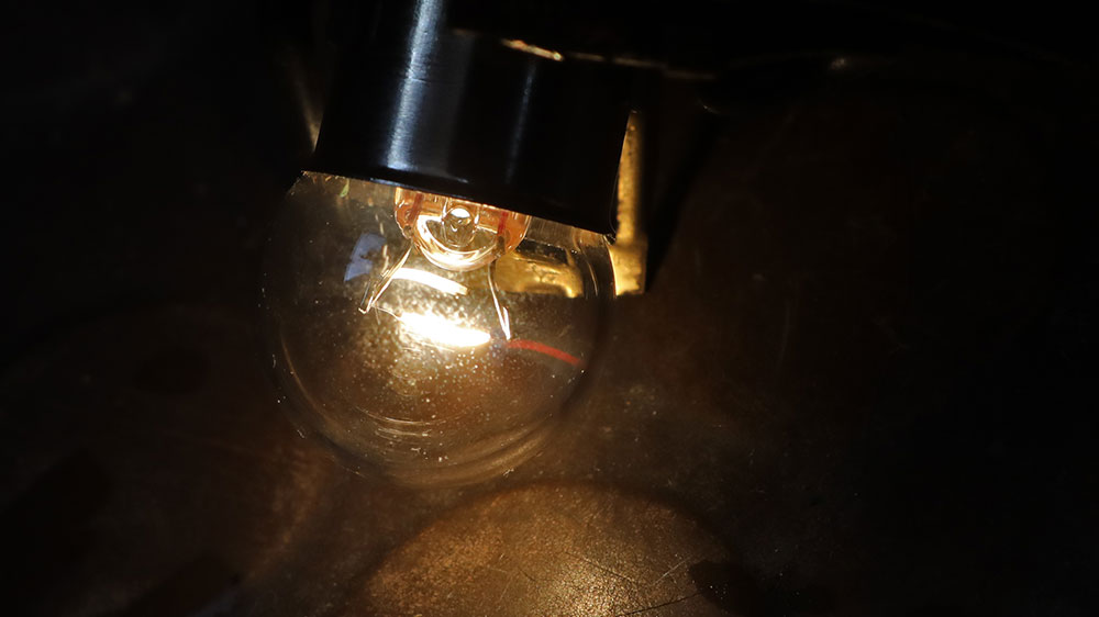 blauwasser_yacht_beleuchtung_gluehlampe
