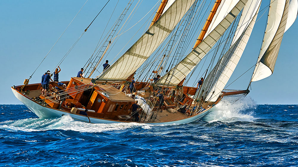 blauwasser_yacht_elektrische_rollreffanlage_schiffsgroesse