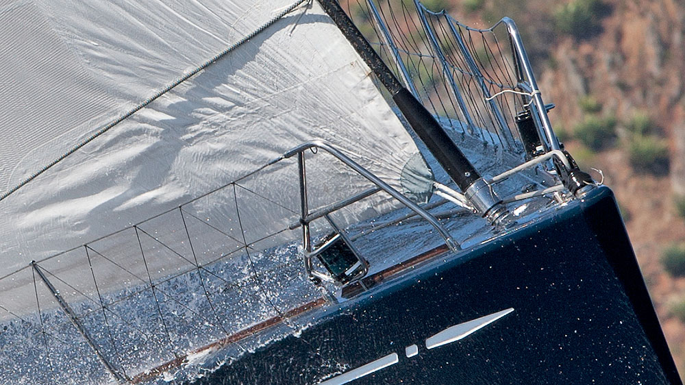 blauwasser_yacht_manuelle_rollreffanlage_unter_deck