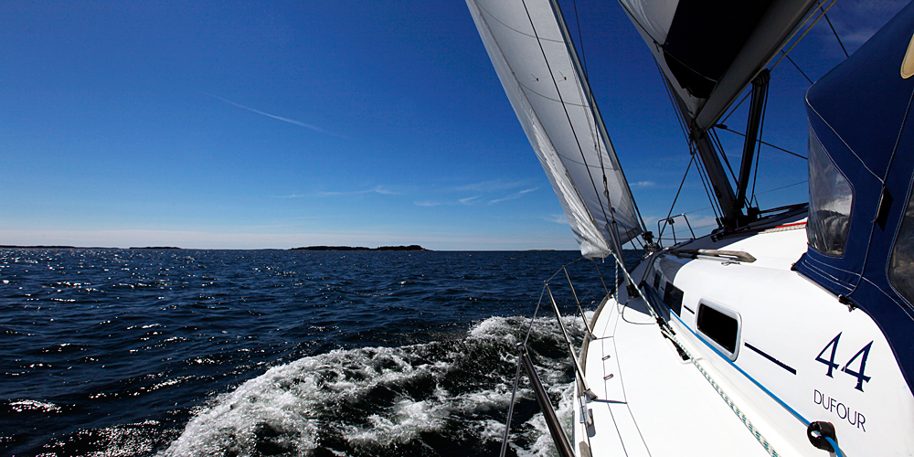 dufour44