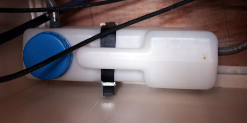 reinigung_wassermacher_tank_3
